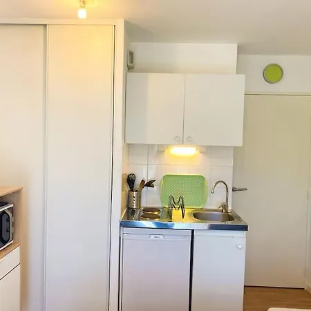 Apartmán Close To Insa With Parking Space